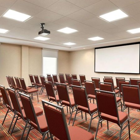 Home2 Suites By Hilton Milwaukee Brookfield Waukesha Extérieur photo