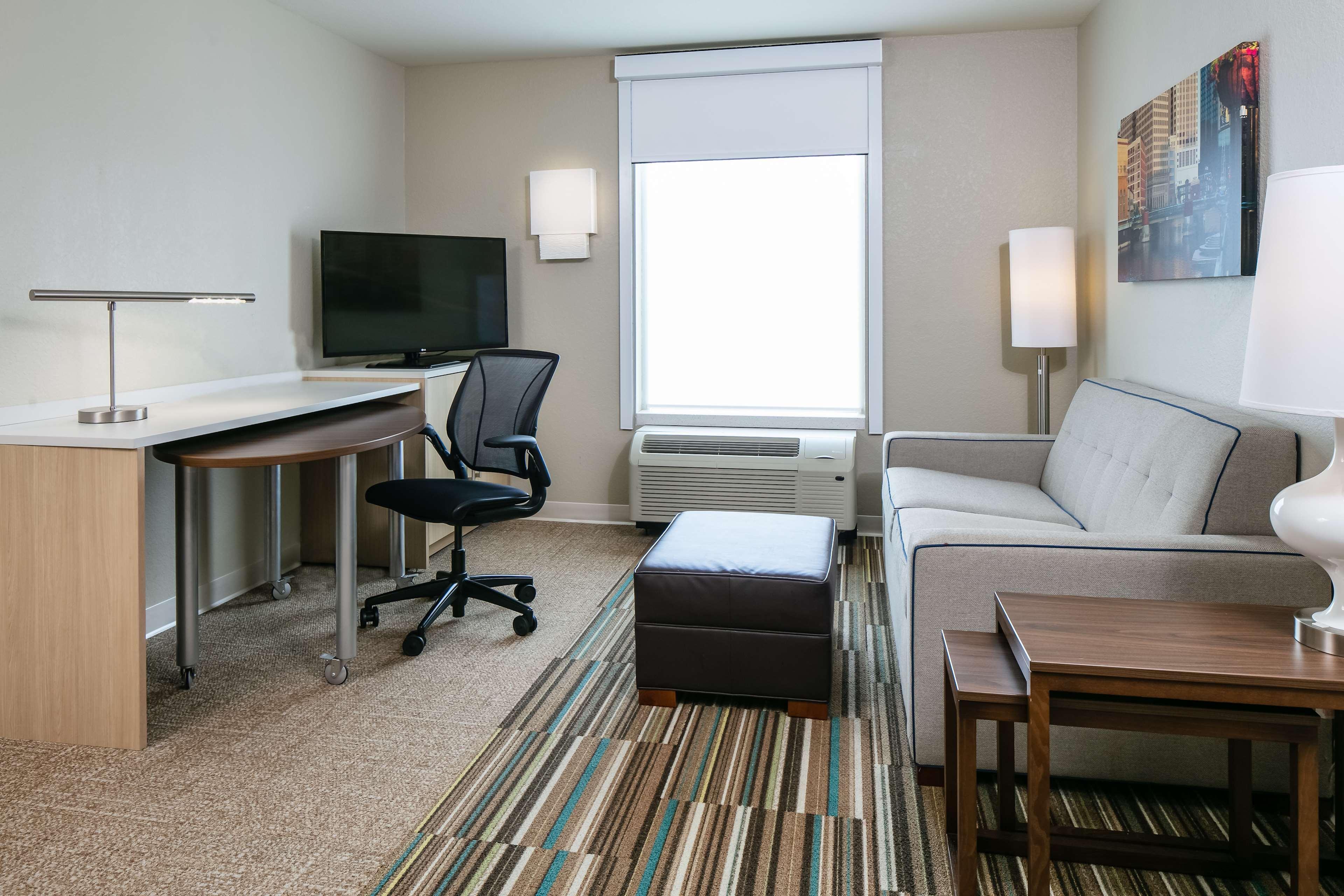 Home2 Suites By Hilton Milwaukee Brookfield Waukesha Extérieur photo