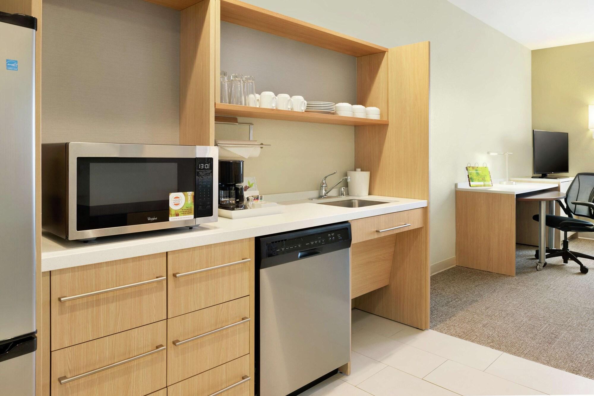 Home2 Suites By Hilton Milwaukee Brookfield Waukesha Extérieur photo