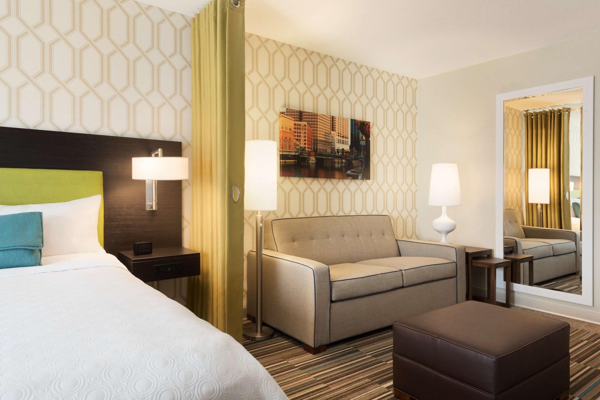 Home2 Suites By Hilton Milwaukee Brookfield Waukesha Extérieur photo