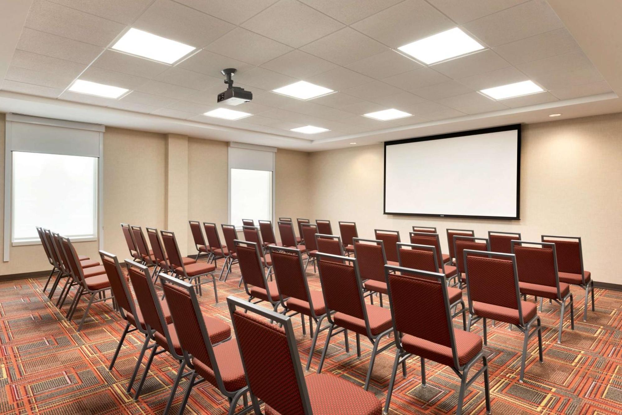 Home2 Suites By Hilton Milwaukee Brookfield Waukesha Extérieur photo