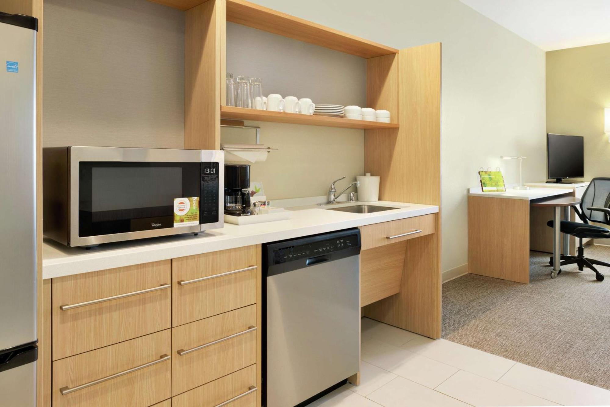Home2 Suites By Hilton Milwaukee Brookfield Waukesha Extérieur photo