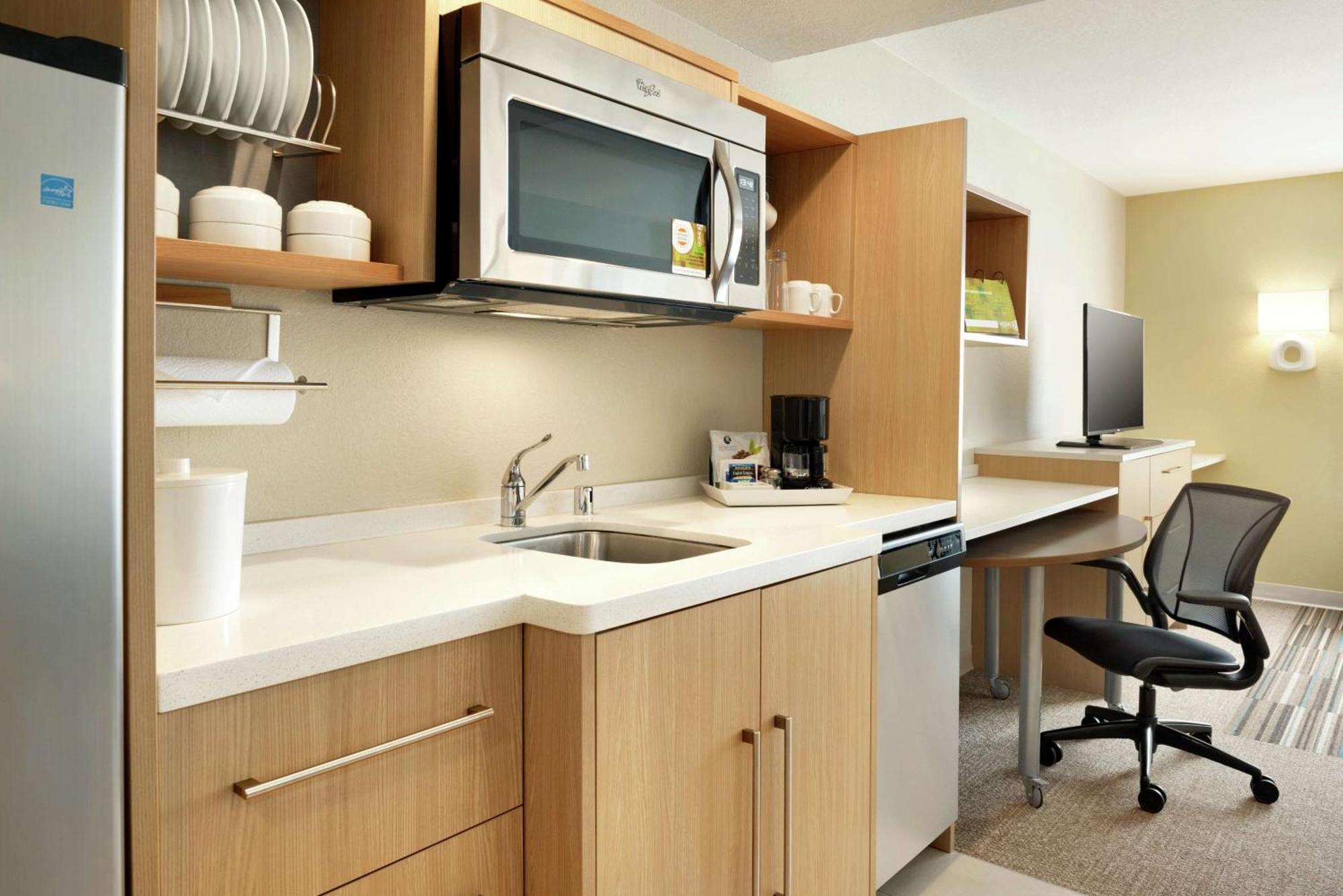Home2 Suites By Hilton Milwaukee Brookfield Waukesha Extérieur photo